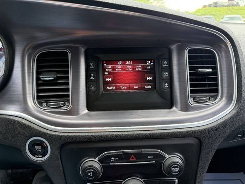 Used 2015 Dodge Charger SE w/ Sport Appearance Group RWD image 19