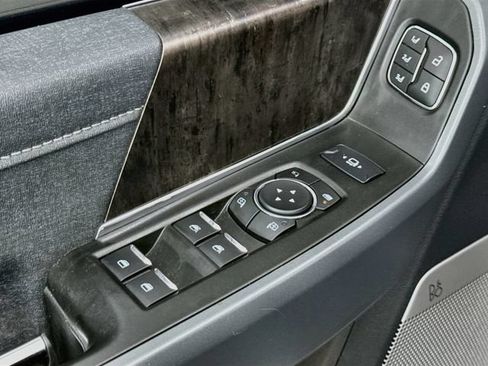 Used 2024 Ford F250 Lariat w/ Tremor Off-Road Package AWD/4WD image 18