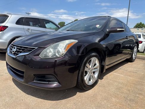 Used 2010 Nissan Altima 2.5 S w/ Premium Pkg FWD image 3