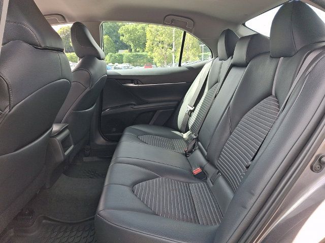 Used 2019 Toyota Camry SE FWD image 17