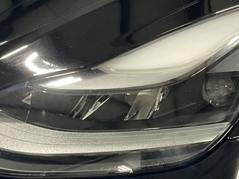 Used 2022 Tesla Model Y Performance image 11