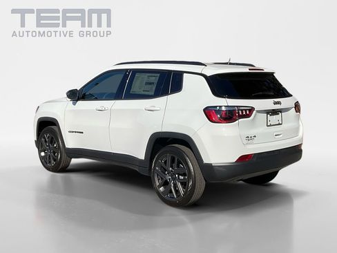 New 2026 Jeep Compass Latitude image 5