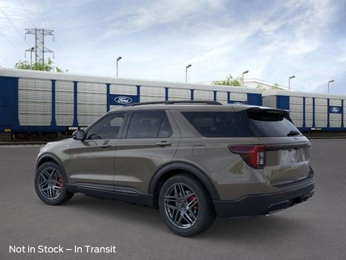New 2026 Ford Explorer ST-Line w/ ST-Line Street Pack AWD/4WD image 4