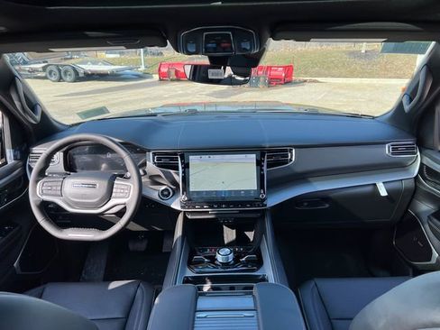 New 2026 Jeep Grand Wagoneer L Limited image 21