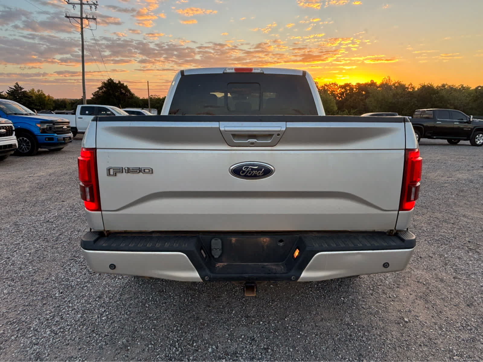 Used 2015 Ford F150 Lariat w/ Equipment Group 502A Luxury AWD/4WD image 6