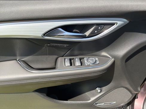 Used 2025 Buick Envision Avenir AWD/4WD image 19