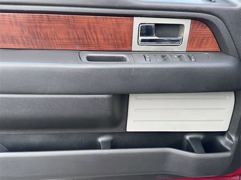 Used 2010 Ford F150 Lariat image 26