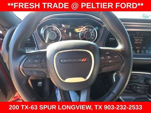 Used 2015 Dodge Challenger SXT w/ Driver Convenience Group image 10