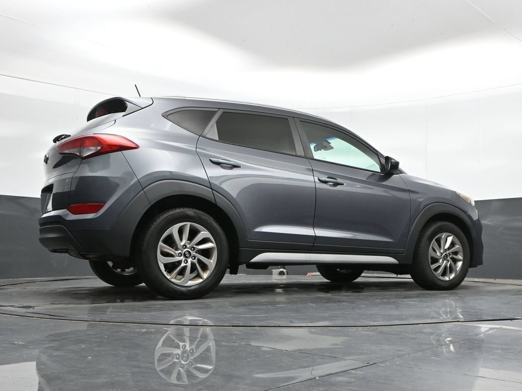 Used 2017 Hyundai Tucson SE w/ SE Popular Package 02 FWD image 39