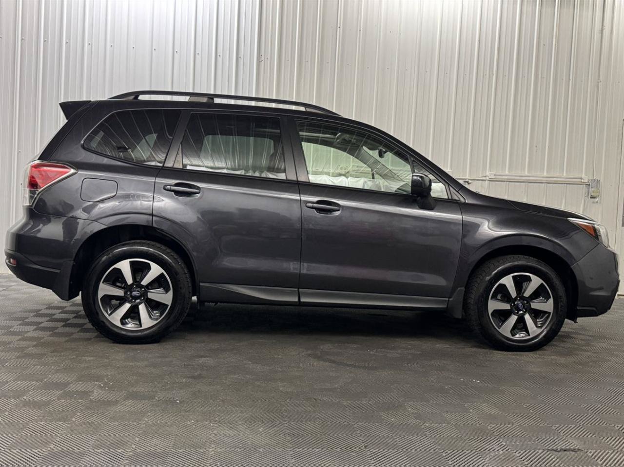 Used 2018 Subaru Forester 2.5i Premium AWD/4WD image 5