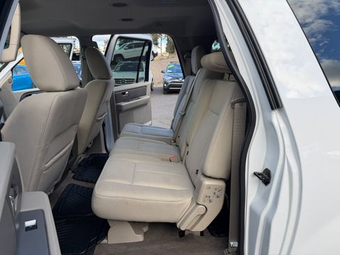 Used 2011 Ford Expedition EL XL w/ HD Trailer Tow Pkg image 9