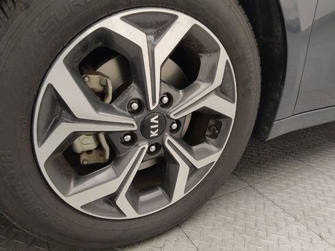 Used 2021 Kia Forte LXS FWD image 31