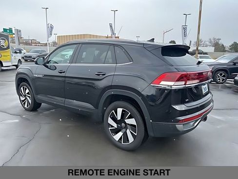 Used 2025 Volkswagen Atlas Cross Sport SE image 7