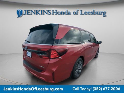 New 2026 Honda Odyssey Touring image 3