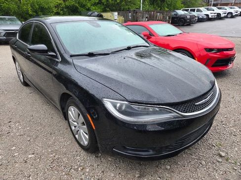 Used 2016 Chrysler 200 LX FWD image 3