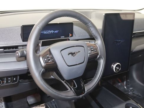 Used 2025 Ford Mustang Mach-E Premium AWD/4WD image 6