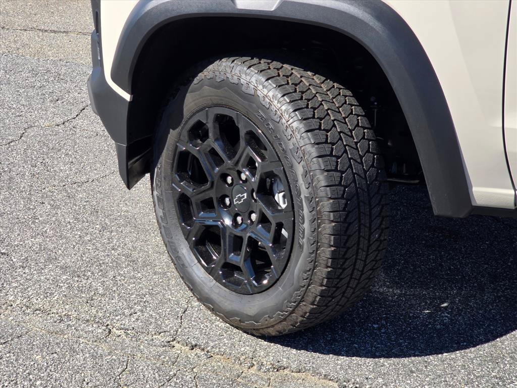 New 2026 Chevrolet Colorado Trail Boss w/ Midnight Edition AWD/4WD image 22