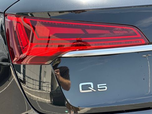 Used 2022 Audi Q5 2.0T Premium w/ Convenience Package AWD/4WD image 26
