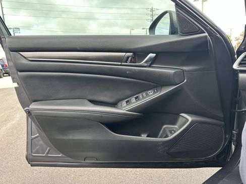 Used 2020 Honda Accord Sport image 16
