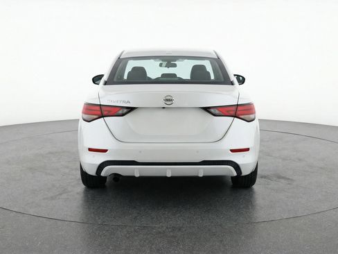 Used 2025 Nissan Sentra S image 7