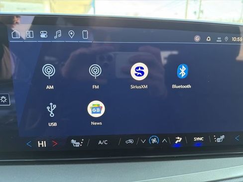 New 2026 Chevrolet Traverse LT w/ Midnight/Sport Edition image 17