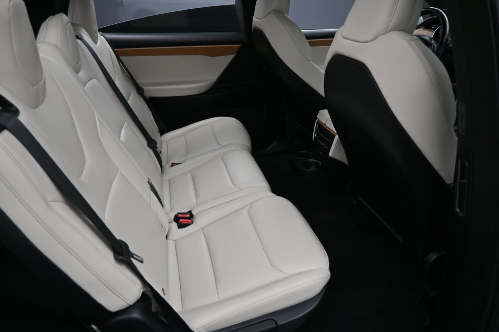 Used 2021 Tesla Model X Long Range AWD/4WD image 27