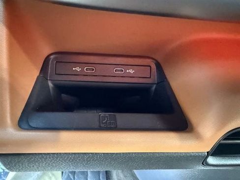 New 2025 Volkswagen ID. Buzz Pro S Plus image 22