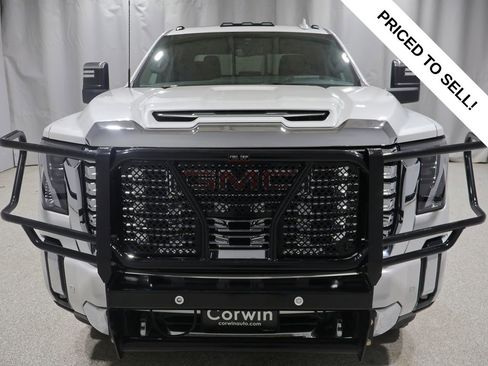 Used 2024 GMC Sierra 3500 Denali w/ Denali Reserve Package AWD/4WD image 2