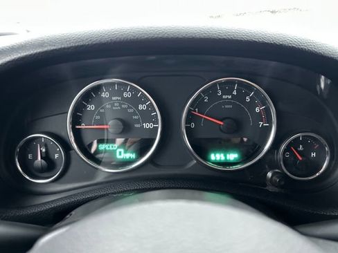 Used 2015 Jeep Wrangler Sport w/ Connectivity Group image 18