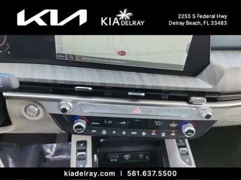 Used 2024 Kia Telluride EX w/ EX Captain's Chair Package FWD image 20
