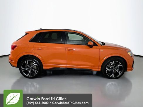 Used 2023 Audi Q3 2.0T Premium Plus w/ Premium Plus Package image 19