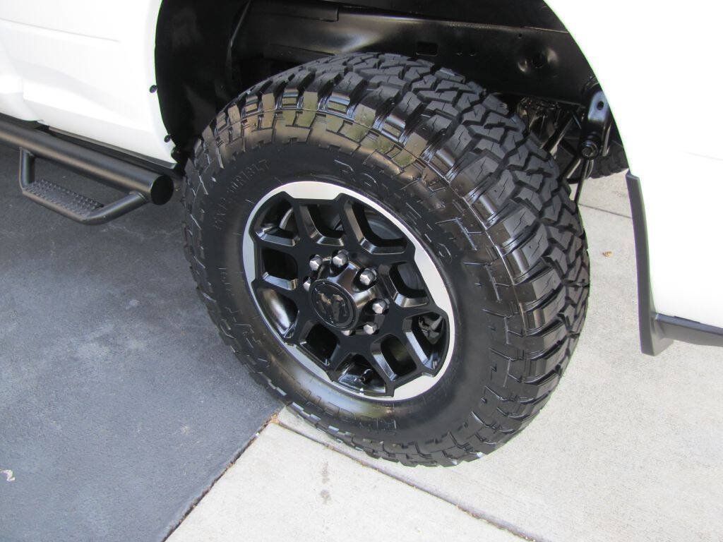 Used 2026 RAM 2500 Laramie AWD/4WD image 33