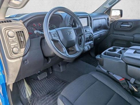 Used 2024 Chevrolet Silverado 1500 Custom Trail Boss w/ Turbomax Blackout Package AWD/4WD image 9