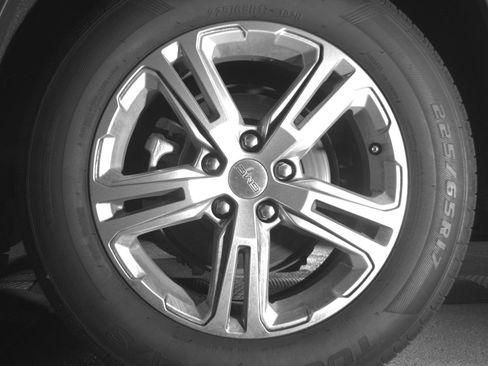 Used 2024 GMC Terrain SLE FWD image 14