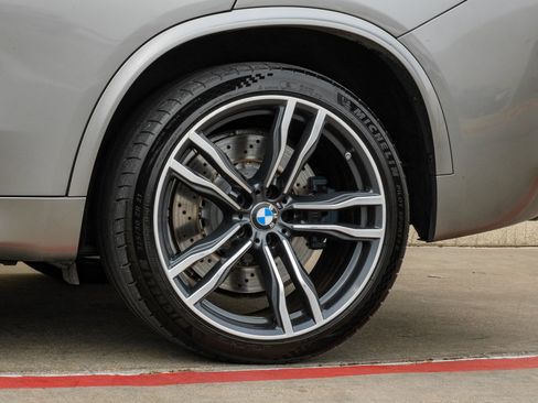 Used 2015 BMW X5 M image 68