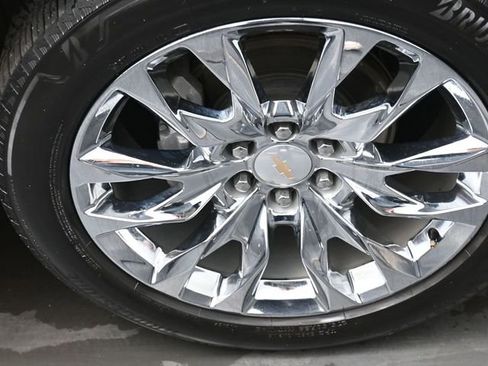 Used 2023 Chevrolet Silverado 1500 High Country w/ High Country Premium Package AWD/4WD image 29