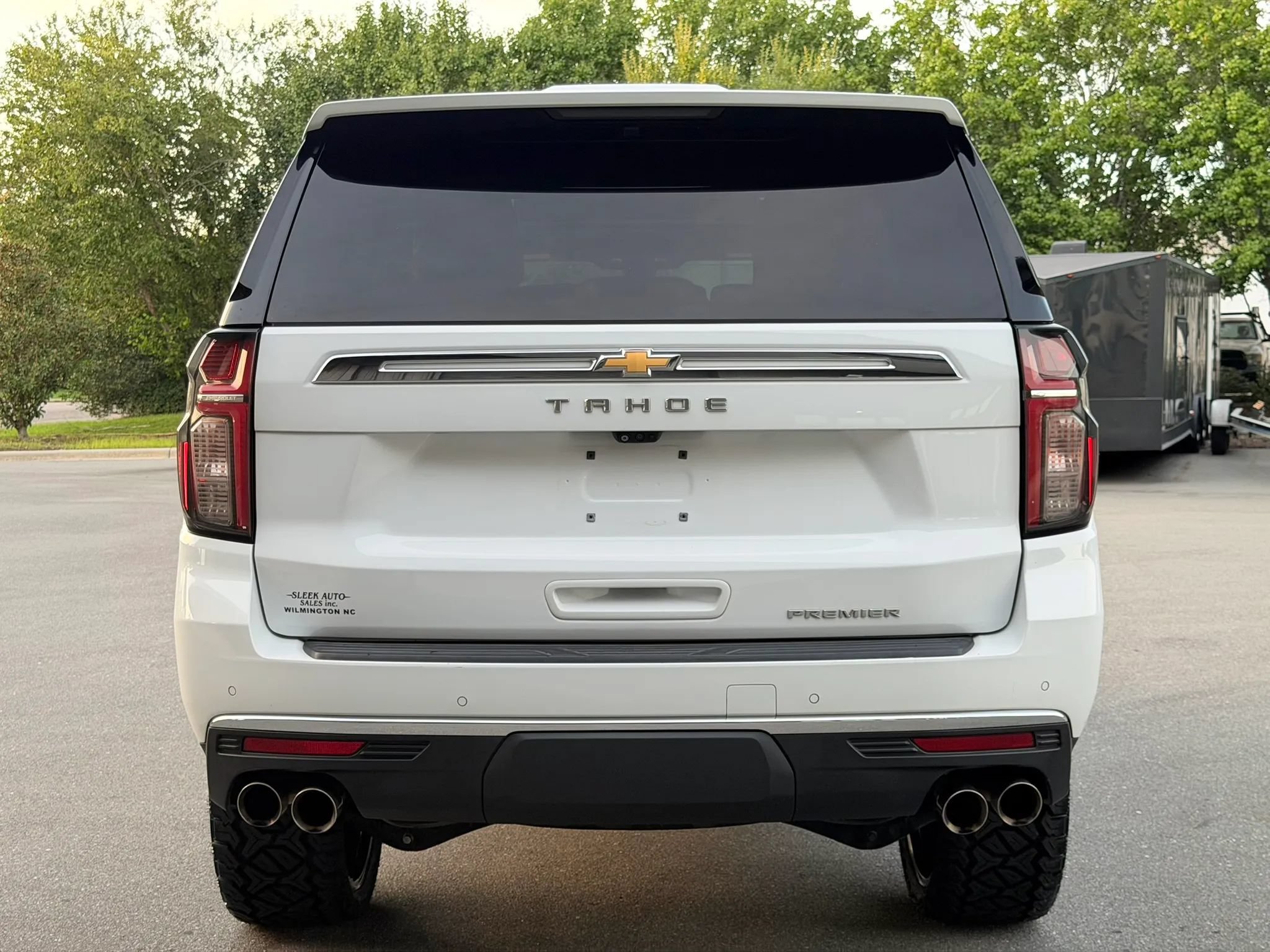 Used 2021 Chevrolet Tahoe Premier w/ Premium Package AWD/4WD image 4