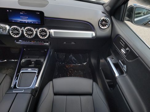 Used 2024 Mercedes-Benz GLB 250 image 18