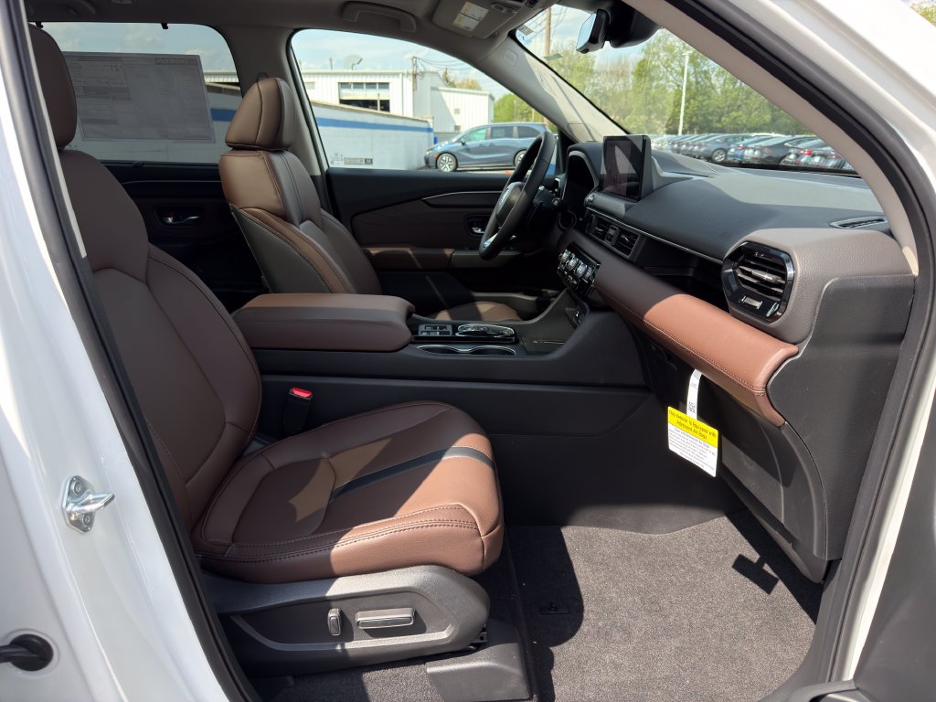 New 2026 Honda Pilot Touring image 25