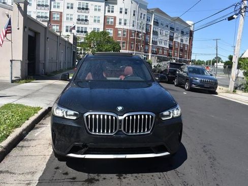 Used 2025 BMW X3 xDrive30i AWD/4WD image 3