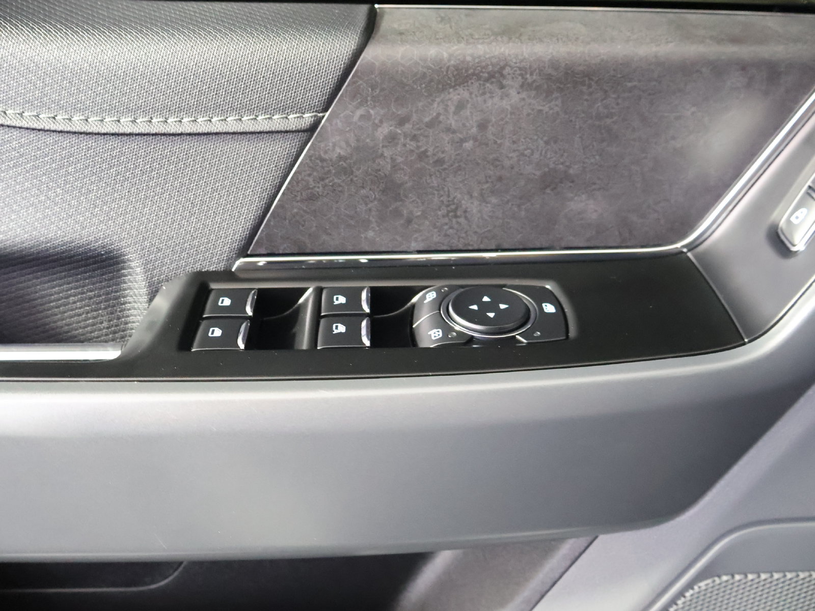 Used 2024 Ford F150 XLT RWD image 39