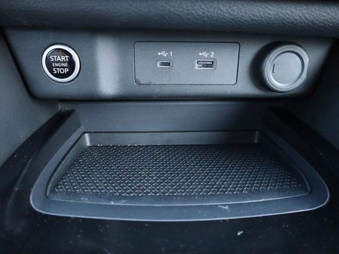 Used 2023 Nissan Rogue SL w/ SL Premium Package image 33