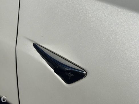 Used 2020 Tesla Model 3 Standard Range Plus RWD image 6