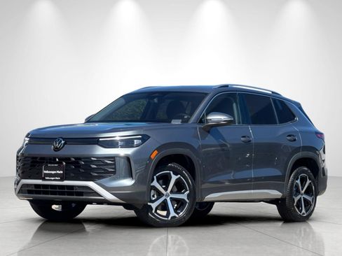 New 2026 Volkswagen Tiguan SE AWD/4WD image 1