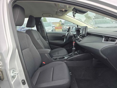 Used 2024 Toyota Corolla LE FWD image 10