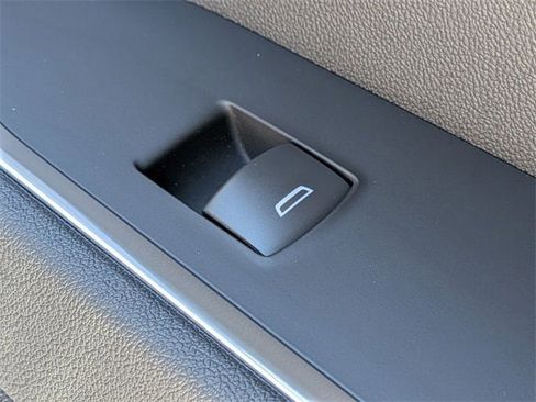 New 2026 GMC Sierra 1500 SLE w/ Preferred Package image 34