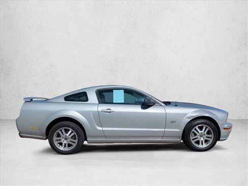 Used 2006 Ford Mustang GT image 4