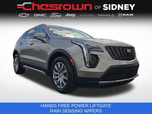 Used 2023 Cadillac XT4 Premium Luxury w/ Cold Weather Package FWD image 11