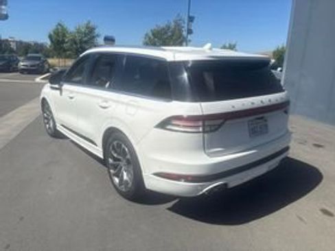 Used 2021 Lincoln Aviator Grand Touring w/ Equipment Group 302A AWD/4WD image 7