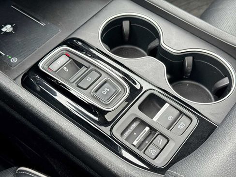 Used 2023 Honda Pilot Elite image 34